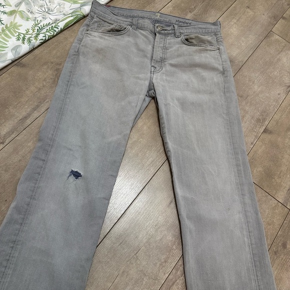 7 For All Mankind Men's Straight Jeans in Light Gray Size 32 - Picture 8 of 14